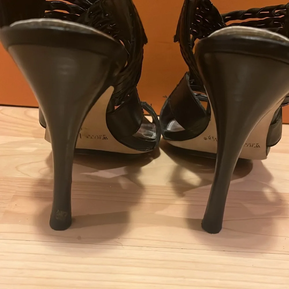 White House Black Market black‎ sexy heels 9